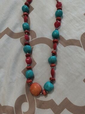 Turquoise & Red Beaded Women's Necklace With Marching Earrings